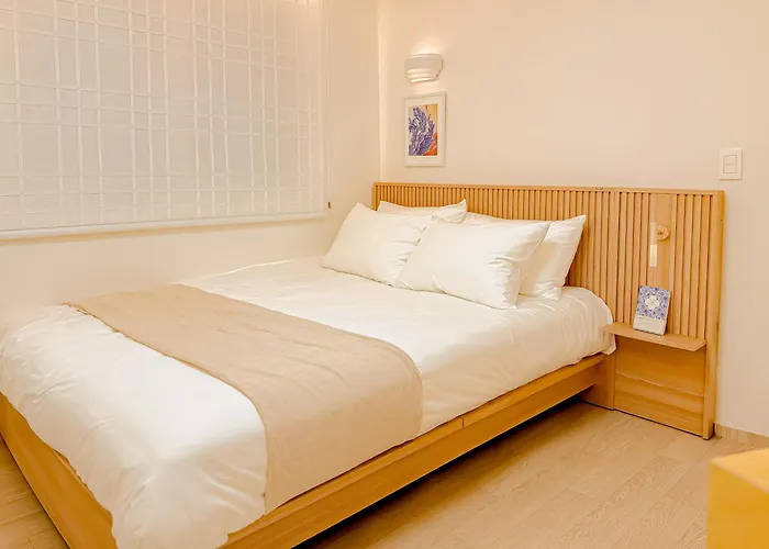 Apartment 강남성형외과,강남웨딩,6인실,학동역5분,압구정,가로수길,홍대30분,명동20분,성수20분 *