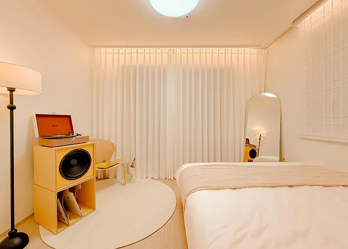 Apartment 강남성형외과,강남웨딩,6인실,학동역5분,압구정,가로수길,홍대30분,명동20분,성수20분
