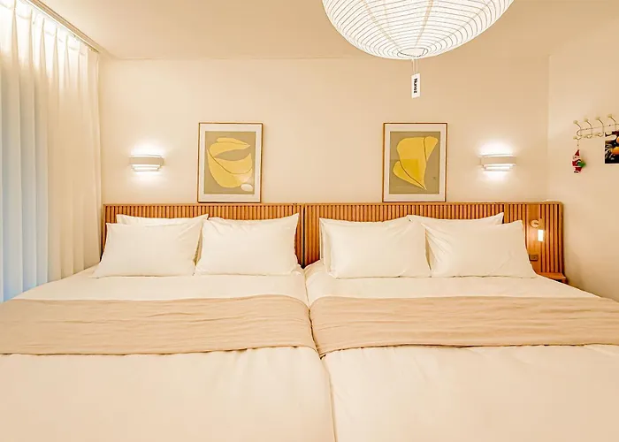 강남성형외과,강남웨딩,6인실,학동역5분,압구정,가로수길,홍대30분,명동20분,성수20분 Apartment *